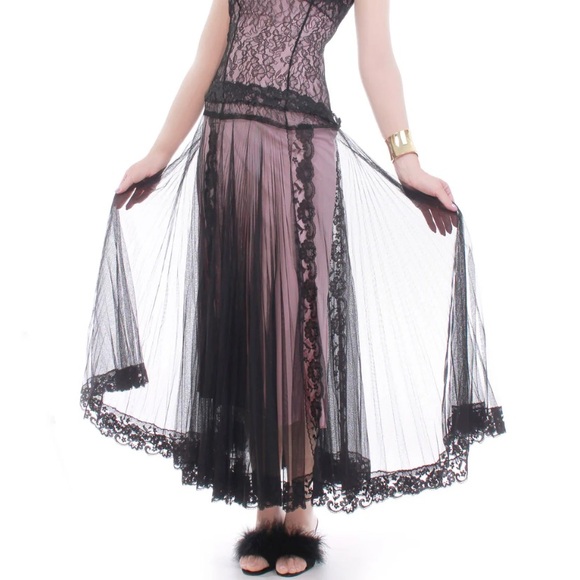 Black and Purple Lace Dress - Picture 7 of 8